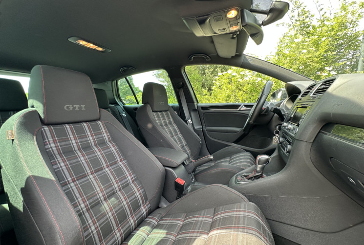 Volkswagen Golf 2.0 TSI 210ch GTI DSG6 5p