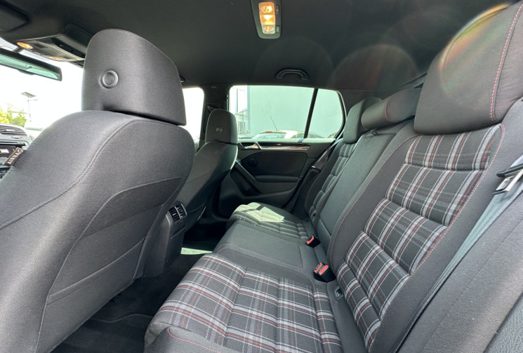 Volkswagen Golf 2.0 TSI 210ch GTI DSG6 5p