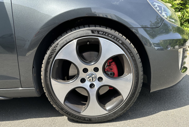 Volkswagen Golf 2.0 TSI 210ch GTI DSG6 5p