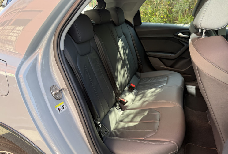 Audi A1 SPORTBACK 30 TFSI Stronic 110cv AllStreet 1ere main / Tout équipée / All Street