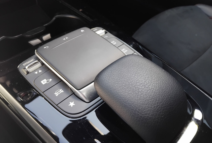 Mercedes Classe A A 250 e 8G-DCT AMG Line - Toit ouvrant Suivi Mercedes