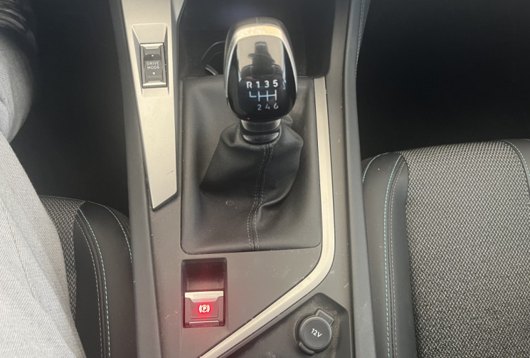 Peugeot 308 1.2 THP Allure pack Puretech 130 ch / Faible Kilométrage