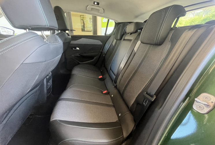 Peugeot 308 1.2 THP Allure pack Puretech 130 ch / Faible Kilométrage