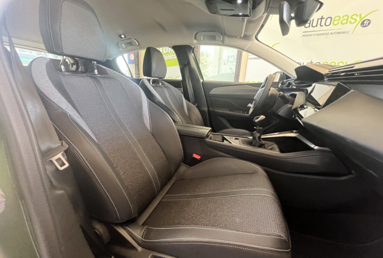 Peugeot 308 1.2 THP Allure pack 130 ch / Faible Kilométrage