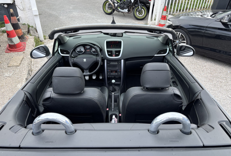 Peugeot 207 CC 1.6 16V 120 Ch FELINE 