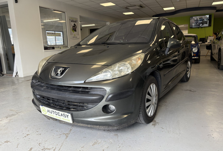 Peugeot 207 Essence 1,4 i 90 CV exécutive 5 P