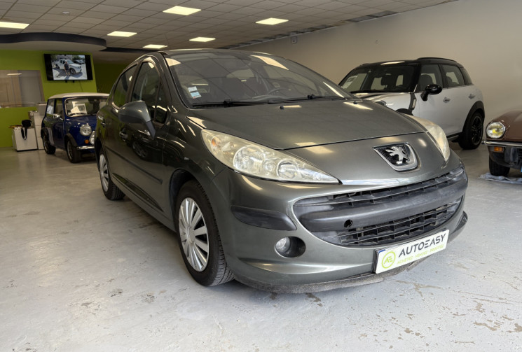 Peugeot 207 Essence 1,4 i 90 CV exécutive 5 P