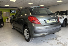 Peugeot 207 Essence 1,4 i 90 CV exécutive 5 P