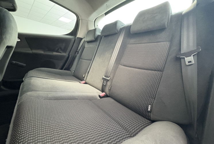 Peugeot 207 Essence 1,4 i 90 CV exécutive 5 P