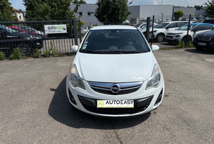 Opel Corsa D 1.4 / 100 CH / EDITION 