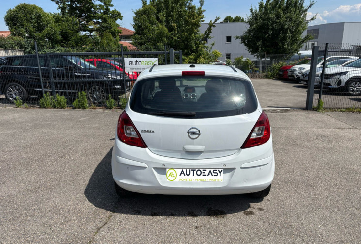 Opel Corsa D 1.4 / 100 CH / EDITION 