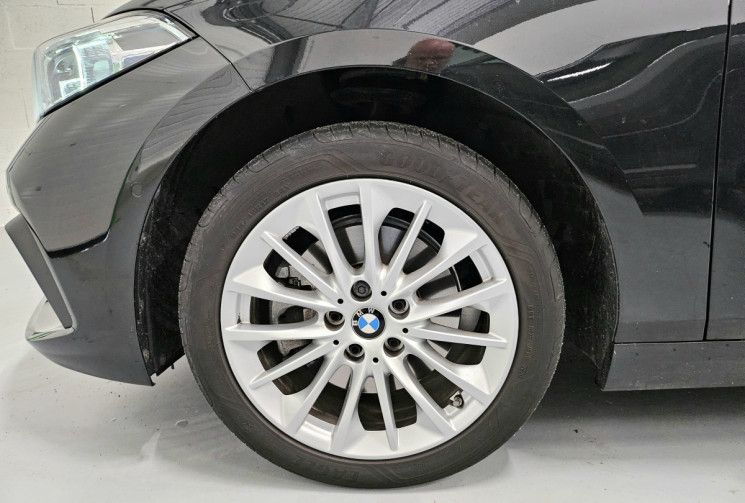 BMW Série 1 116d  DESIGN DKG7 / carplay / origine france