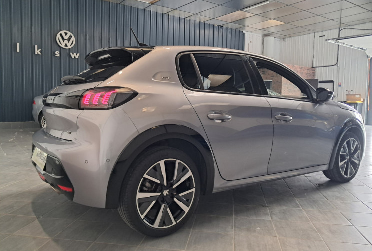 Peugeot 208 GT  - 1.2 PureTech 100 S&S - PARFAIT ETAT - GARANTIE - SUIVIE PEUGEOT