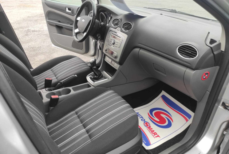 Ford Focus 1.6 TDCI 90 CH TREND + CLIM REGULATEUR TBE CT OK 