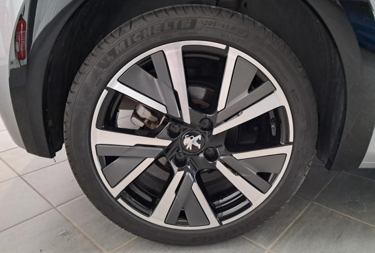 Peugeot 208 GT- 1.2 PureTech 100ch S&S - PARFAIT ETAT-GARANTIE-SUIVIE PEUGEOT