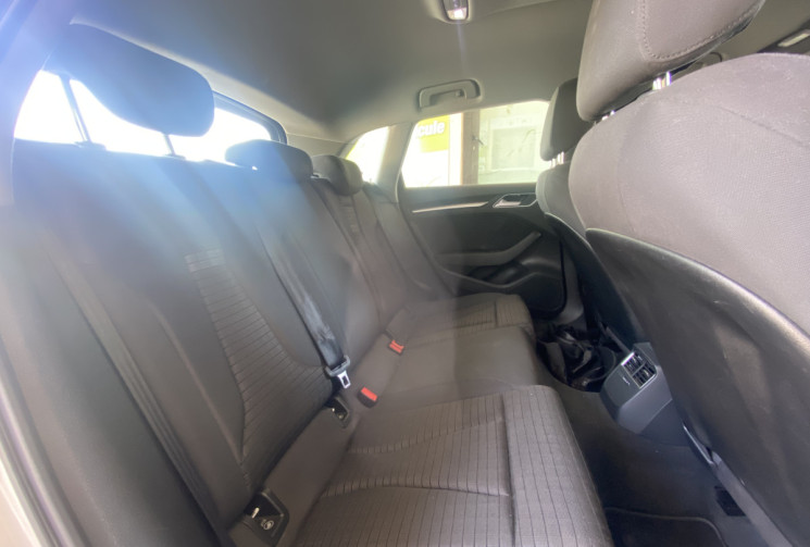 Audi A3 Sportback II 2.0 TFSI S LINE S-Tronic7 190 ch / Boîte auto