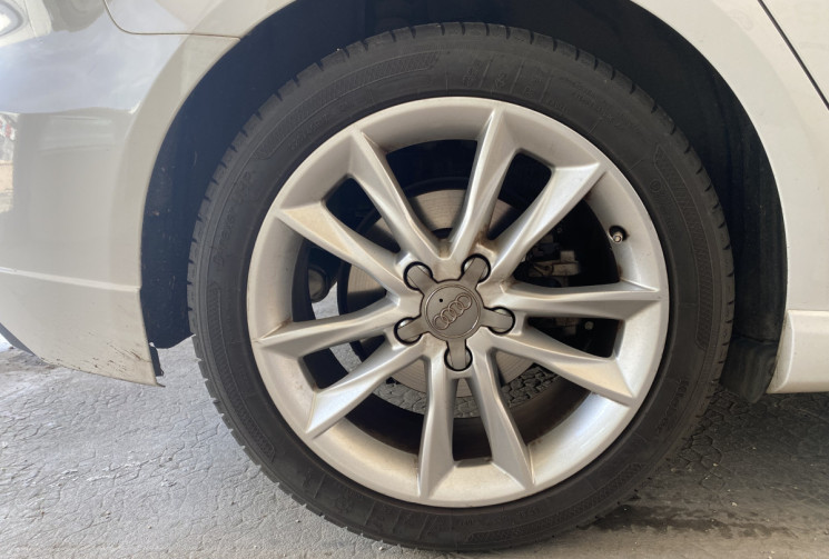 Audi A3 Sportback II 2.0 TFSI S LINE S-Tronic7 190 ch / Boîte auto