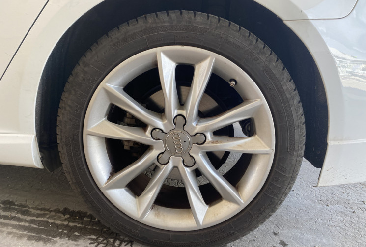 Audi A3 Sportback II 2.0 TFSI S LINE S-Tronic7 190 ch / Boîte auto