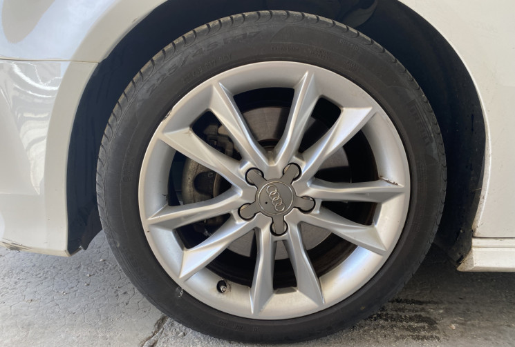 Audi A3 Sportback II 2.0 TFSI S LINE S-Tronic7 190 ch / Boîte auto