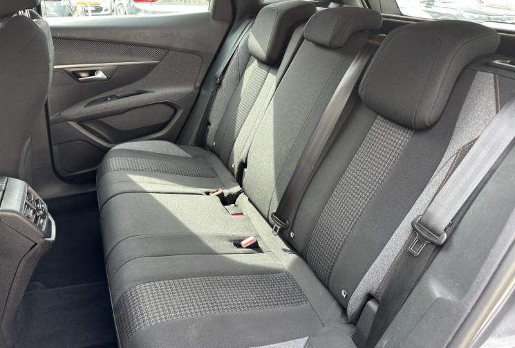 Peugeot 3008 BLUEHDI 130 CH EAT8 ACTIVE PACK / 1ière main / Suivi constructeur / TVA 