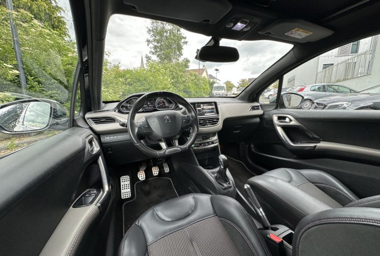 Peugeot 208 1.6 e-HDi 92ch 3p XY (équivalent GT LINE)