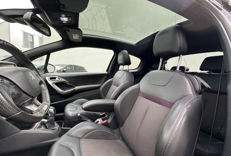 Peugeot 208 1.6 e-HDi 92ch 3p XY (équivalent GT LINE)