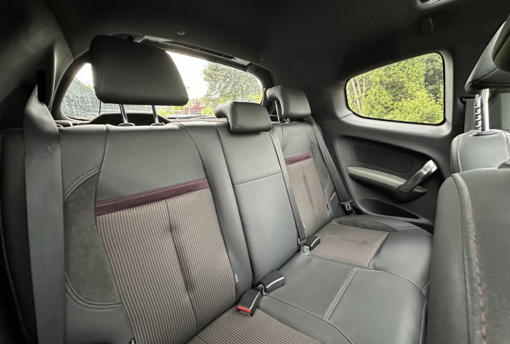 Peugeot 208 1.6 e-HDi 92ch 3p XY (équivalent GT LINE)
