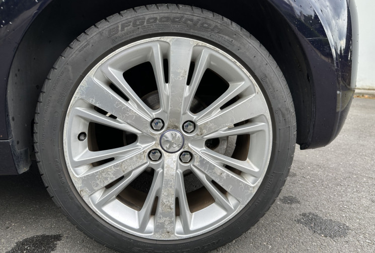 Peugeot 208 1.6 e-HDi 92ch 3p XY (équivalent GT LINE)