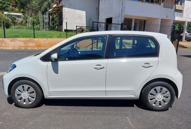 Volkswagen up! 5 portes Phase 2 1.0 65ch BlueMotion Technology Active 5p // Première main // Excell