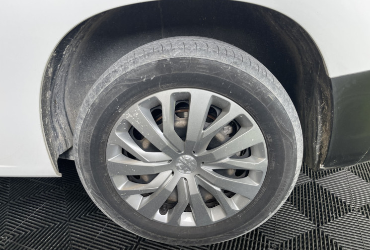Peugeot Partner III Standard 650kg BlueHDi 100ch S&S BVM5 Asphalt / MOTEUR NEUF 20000KM / PRIX TTC