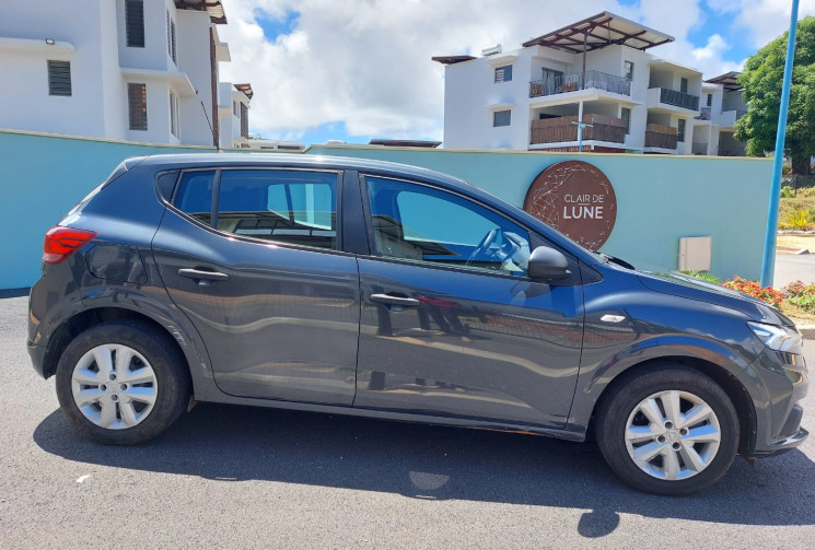 Dacia Sandero 1.0 SCe 65ch Confort // Premire main // Bon état