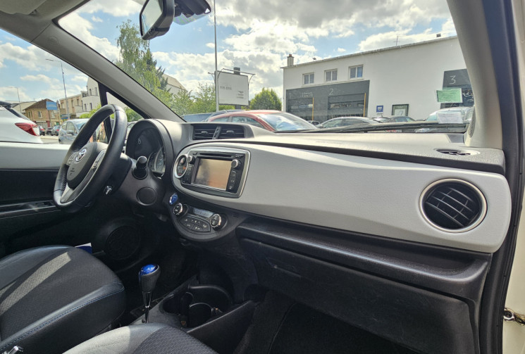 Toyota Yaris HSD 100h Style 5p
