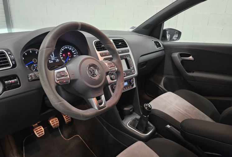 Volkswagen Polo  WRC 2.0 TSI 16V 220 cv / 100% origine / france / suivi volkswagen