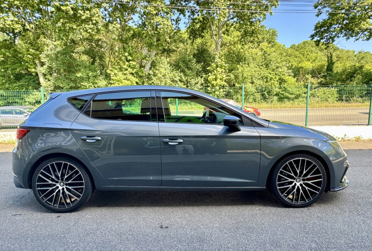 SEAT Leon Cupra 5F 2.0 TSI 300 ch DSG6 / Sans FAP / Camera / Carplay / Entretien à jour