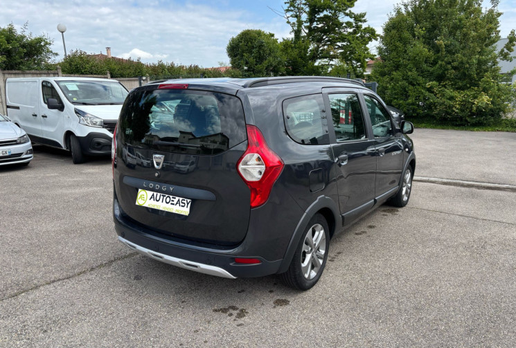 Dacia Lodgy 1.5 dCi 110 / 7 Places / Distrib OK / Prestige Stepway