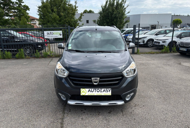 Dacia Lodgy 1.5 dCi 110 / 7 Places / Distrib OK / Prestige Stepway