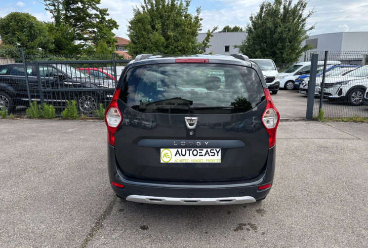 Dacia Lodgy 1.5 dCi 110 / 7 Places / Distrib OK / Prestige Stepway