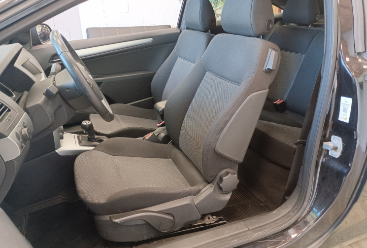 Opel Astra H GTC (L08) 1.7 CDTI 110 cv 1ère main