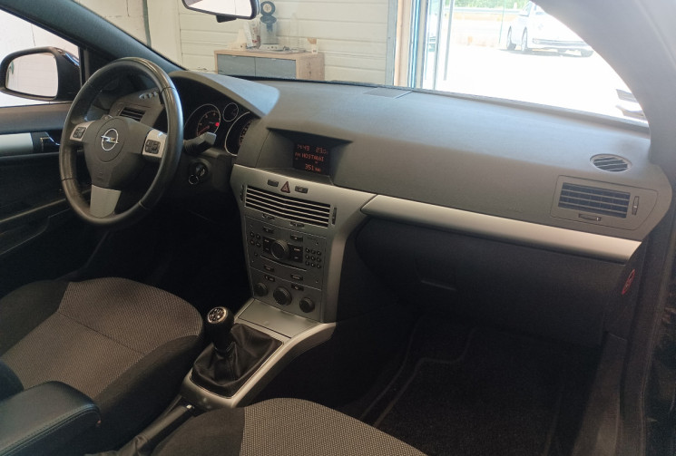 Opel Astra H GTC (L08) 1.7 CDTI 110 cv 1ère main