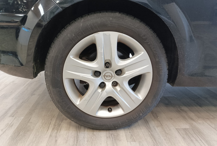 Opel Astra H GTC (L08) 1.7 CDTI 110 cv 1ère main