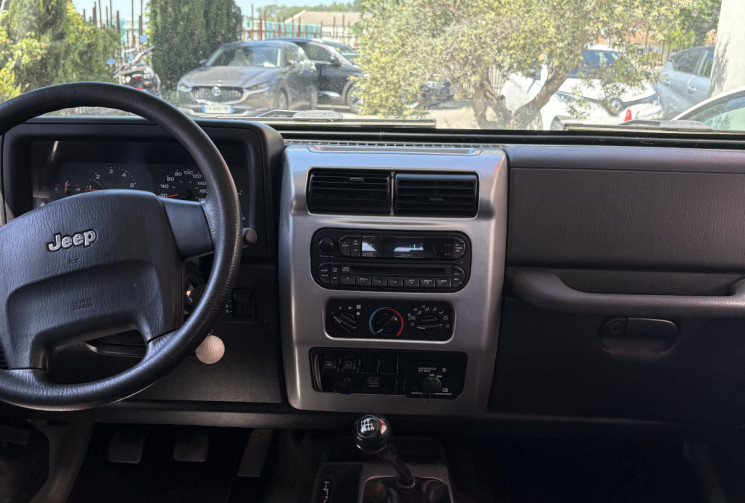 Jeep Wrangler TJ 2.4i 143cv BM6 / 3 portes / Super état 