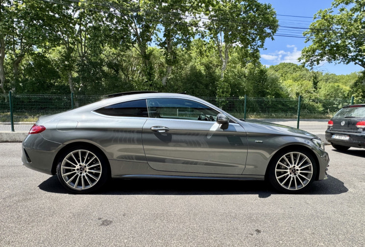 Mercedes CLASSE C COUPE 220d 170 ch 9G-Tronic Fascination Pack AMG / Toit ouvrant / Attelage 220 d 