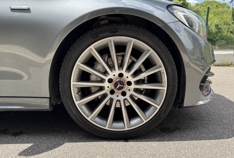 Mercedes CLASSE C COUPE 220d 170 ch 9G-Tronic Fascination Pack AMG / Toit ouvrant / Attelage 220 d 