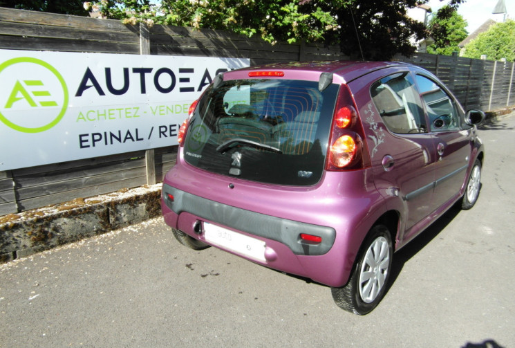 Peugeot 107 107 1.0E 12v 68ch blue lion envy 