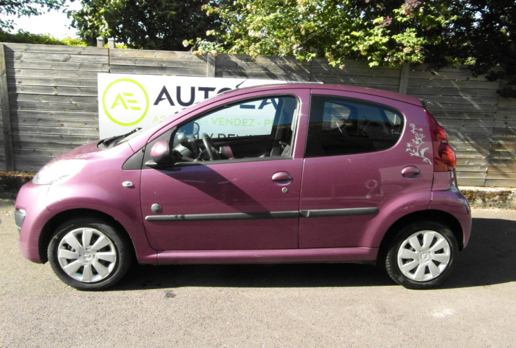 Peugeot 107 107 1.0E 12v 68ch blue lion envy 