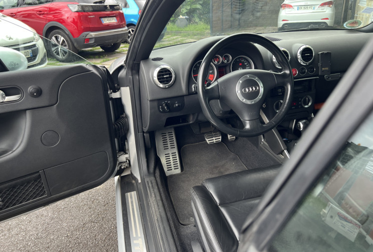 Audi TT  série 1 Quattro 3.2 i V6 Coupé DSG6 250cv