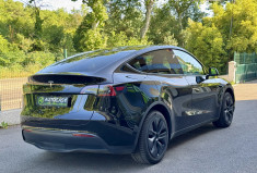 Tesla Model Y  Standard RWD 300 ch / 1ere main / Full Black / Garantie constructeur 09/2028