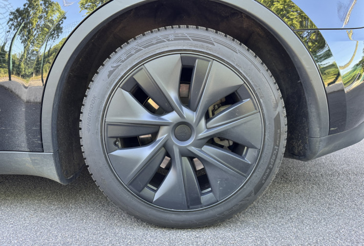 Tesla Model Y  Standard RWD 300 ch / 1ere main / Full Black / Garantie constructeur 09/2028