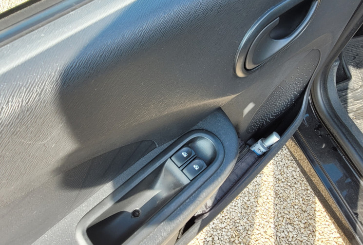 Renault Twingo II 1.2 LEV 16V 75 ECO2 LIMITED