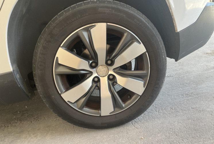 Peugeot 2008 1.6 e-HDi ALLURE 115 ch